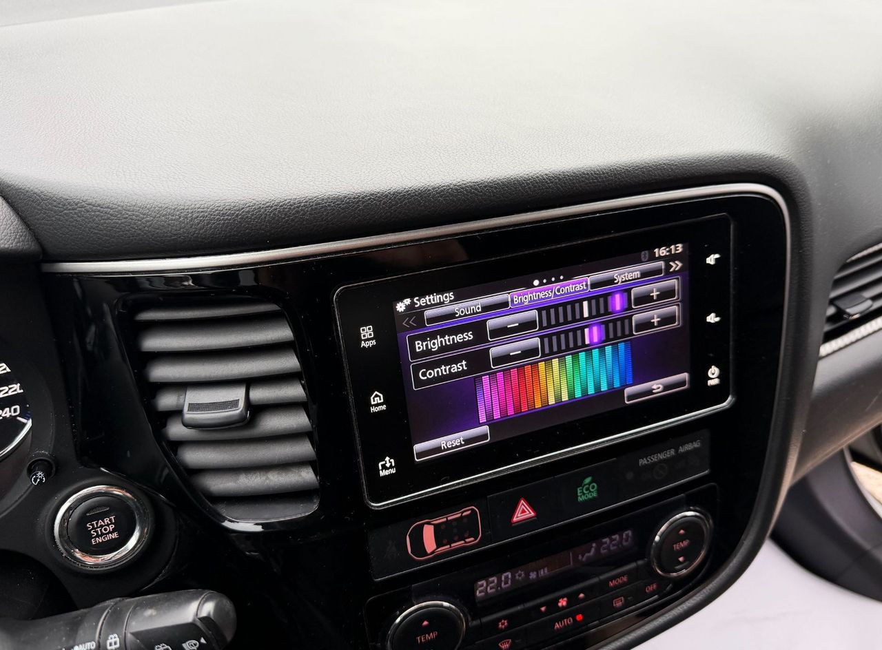 Zunanja slika - Mitsubishi Outlander - 2.2 DI-D 4WD AUT INSTYLE 7SEDEŽEV XENON ACC KAMERA - 19