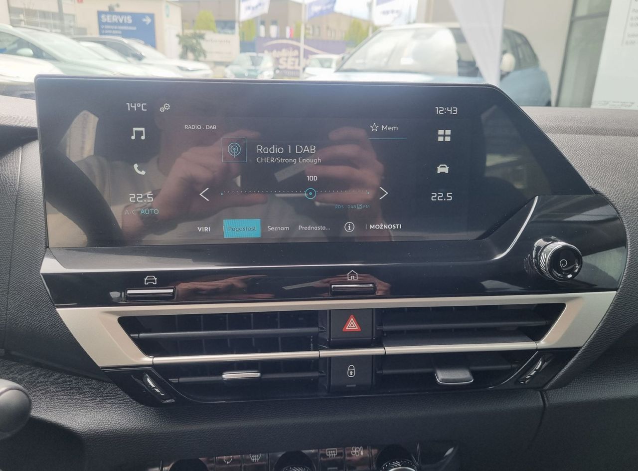 Zunanja slika - Citroën C4 - 1.2 PureTech 100 You  - SAMO 19.857KM - ODLIČEN - 16