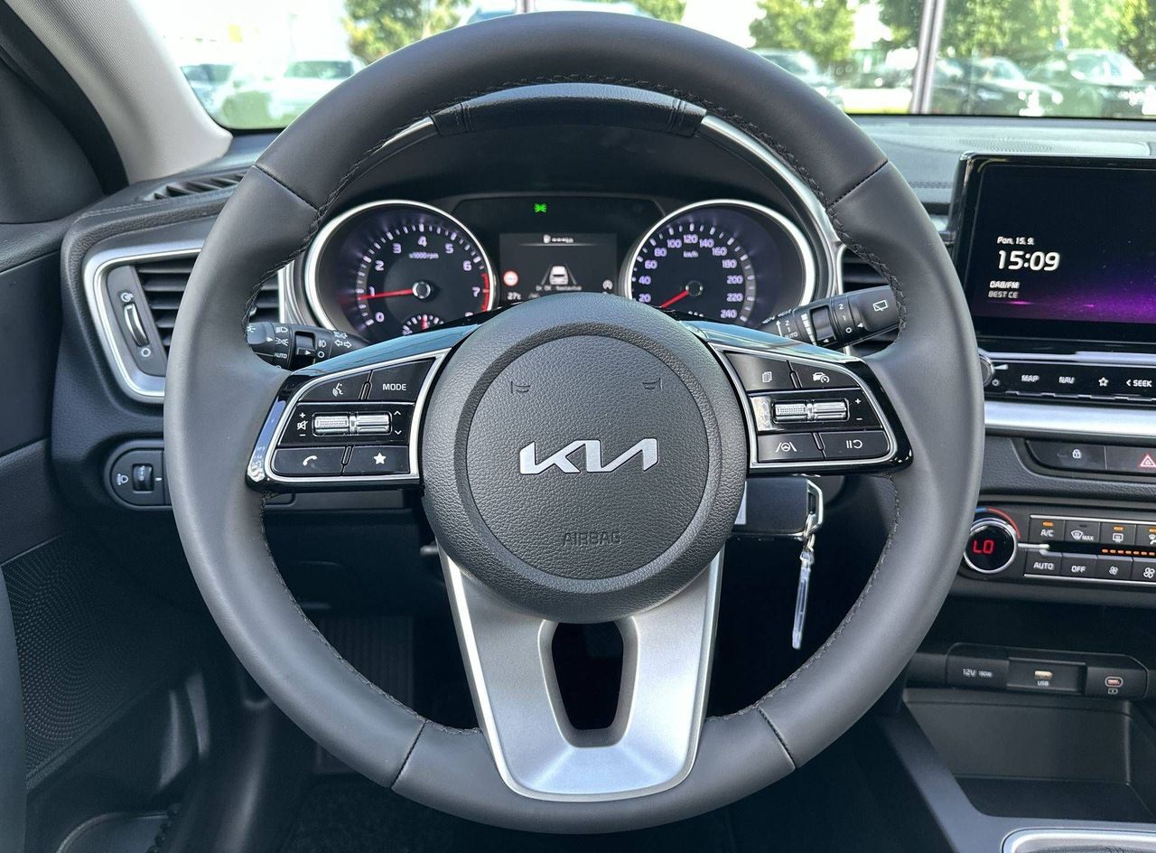 Zunanja slika - KIA Ceed - SW 1.5 T-GDi LX Champion+ ISG. M T - 14