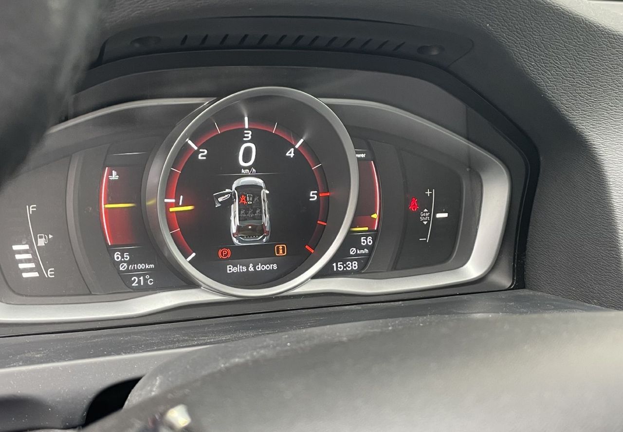 Zunanja slika - Volvo V60 - TEMPOMAT-VELIKI SERVIS-MULTIFUNKCIJA-AVT.KLIMA - 10