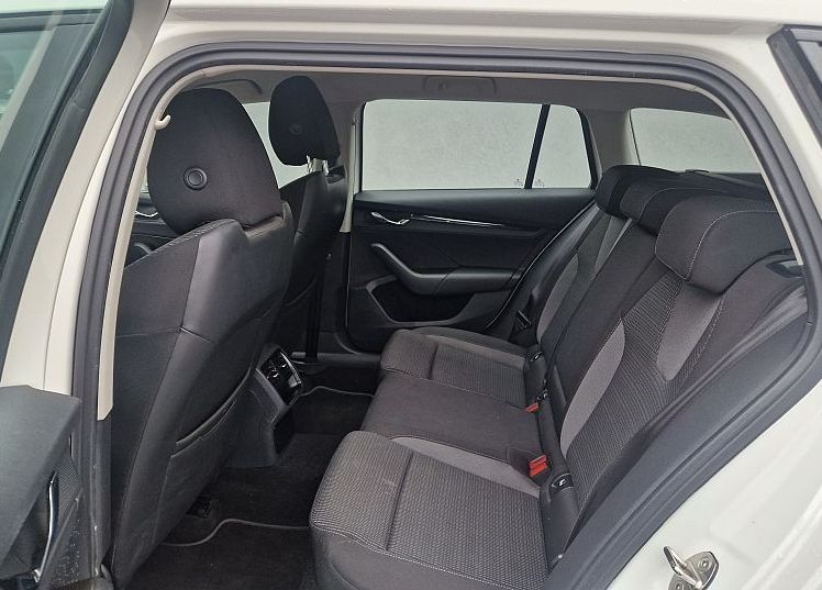 Zunanja slika - Škoda Octavia - Combi 2.0 TDI Ambition - 8