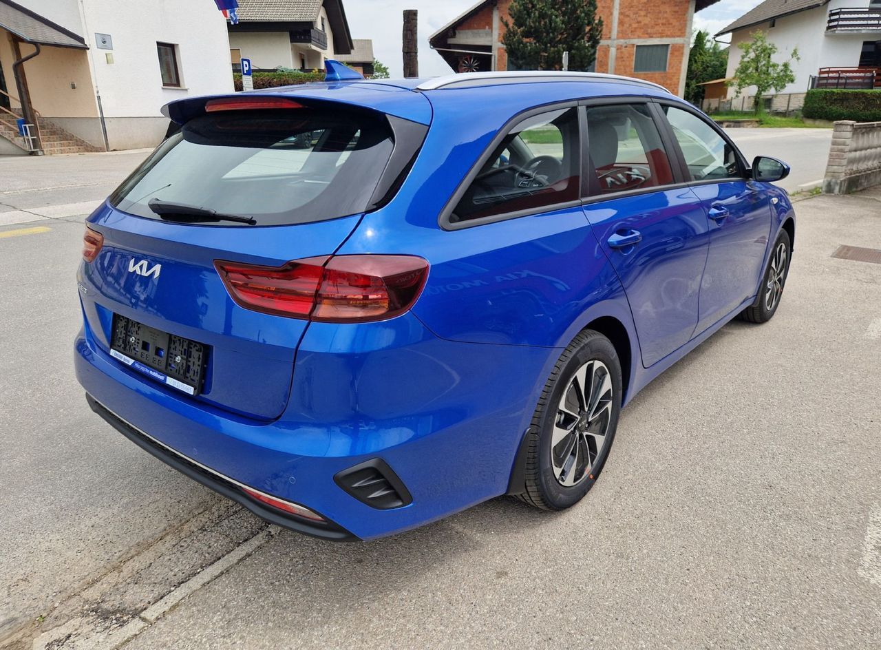 Zunanja slika - KIA Ceed - SW 1.5 T-GDi LX Champion + - 8