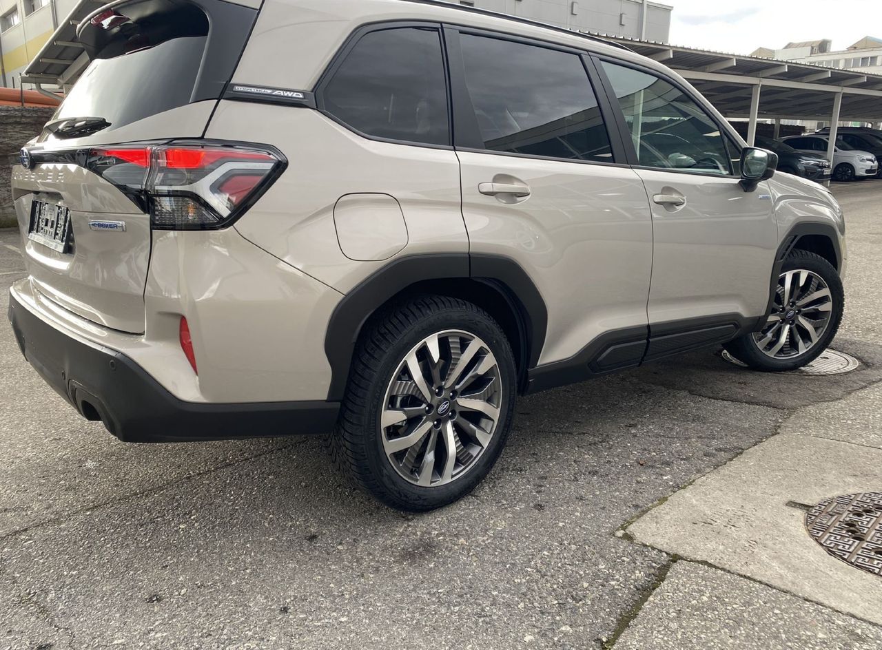Zunanja slika - Subaru Forester - 2.0i 4WD CVT Lineartronic PREMIUM - 11