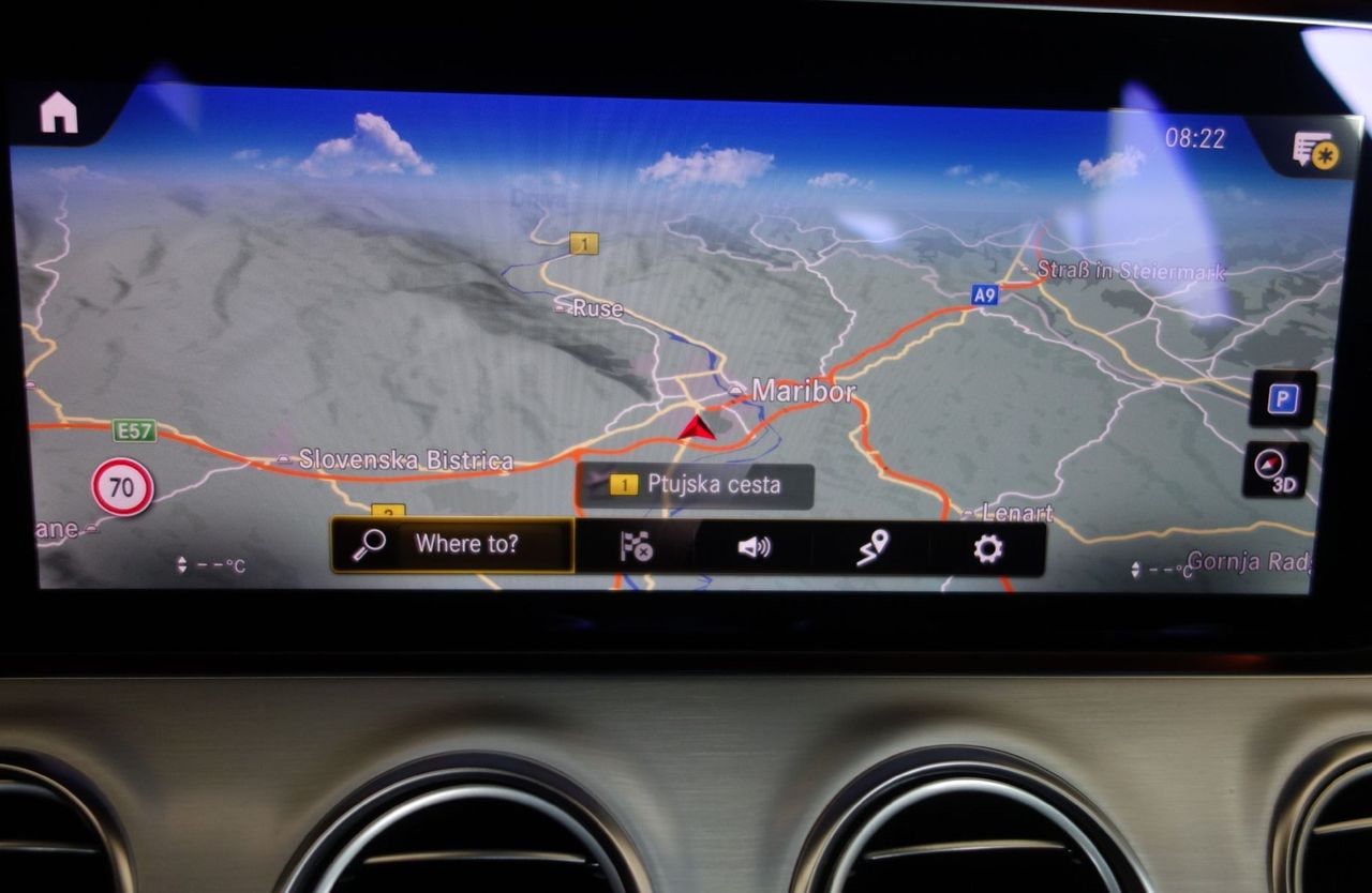 Zunanja slika - Mercedes-Benz E-Razred - E 220 d 4MATIC AMG Line Avt. - 6