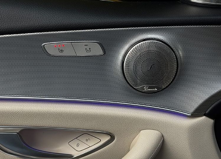 Zunanja slika - Mercedes-Benz E-Razred - E 220d KAMERA-AMBI-BURMESTER-GRETJE-F1... - 19