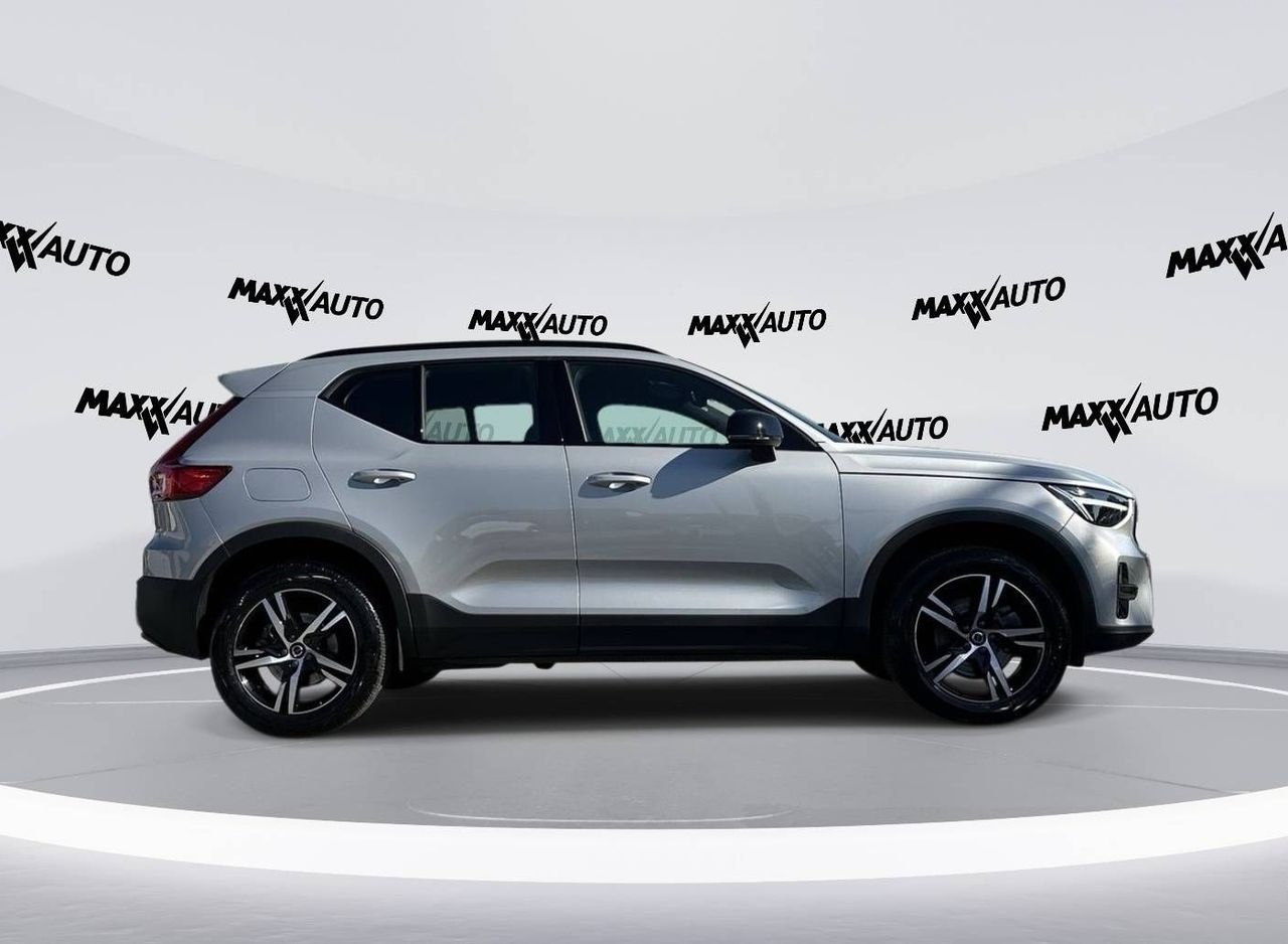 Zunanja slika - Volvo XC40 - B3P Plus Dark Avt. - 4