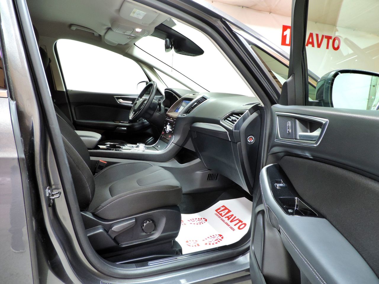 Zunanja slika - Ford S-MAX - 2.0 EcoBlue 140 kW FWD Titanium AVT. - 11