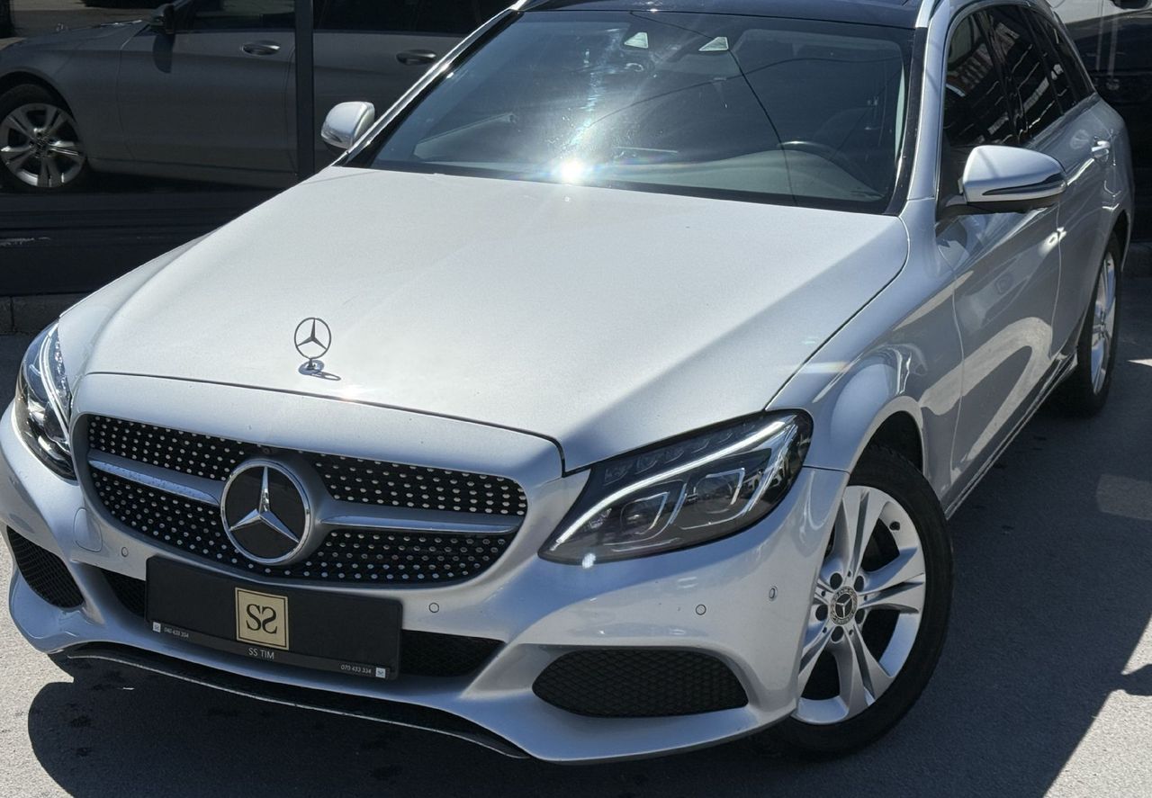 Zunanja slika - Mercedes-Benz C-Razred - C200d T PANO-FULLED-ACC-EL.PRT-NAVI-BT-360-AMBIENT - 1