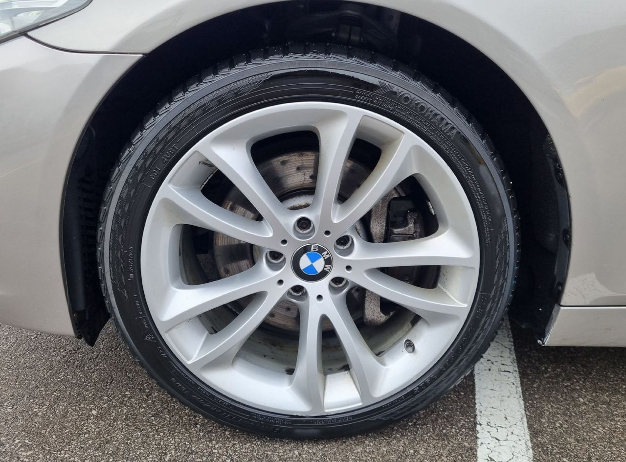 Zunanja slika - BMW Serija 5 - Touring: 525d xDrive AVTOMATIK-HARMAN KARDON-PDC - 14