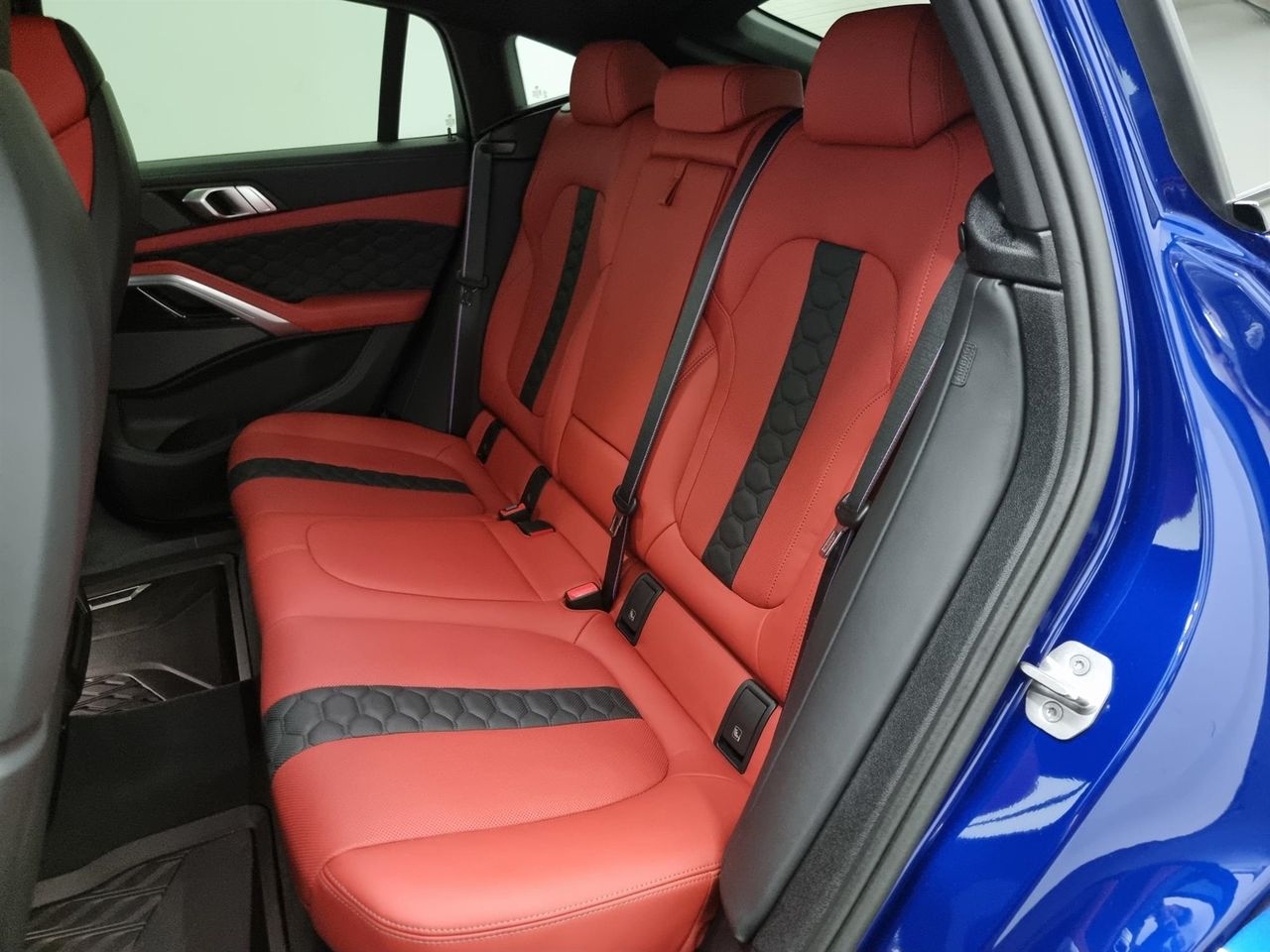 Zunanja slika - BMW X6 - M Competition - 15