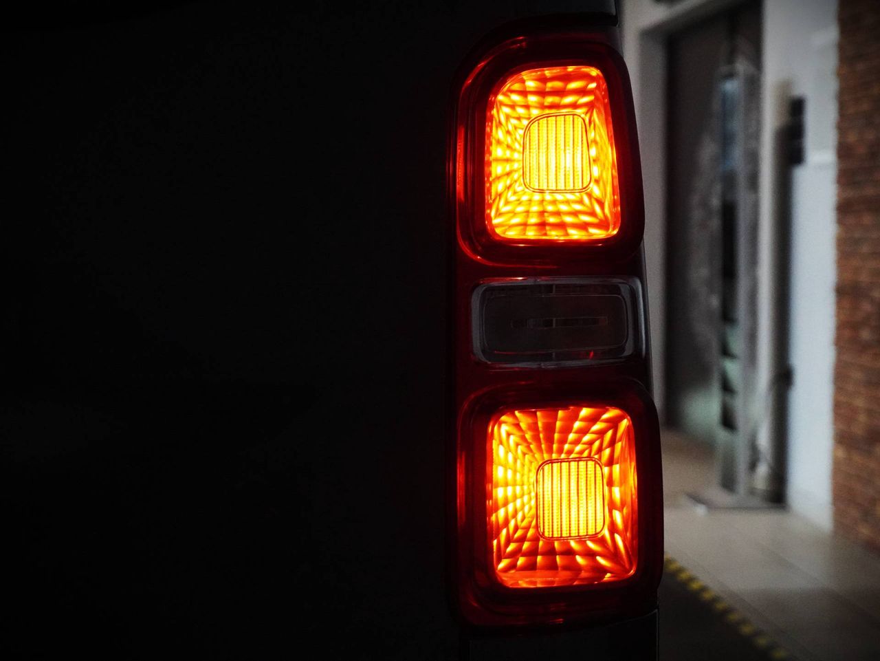 Zunanja slika - Peugeot Traveller - 2.0 BlueHDi 110kw SLO+LED+TOP - 8