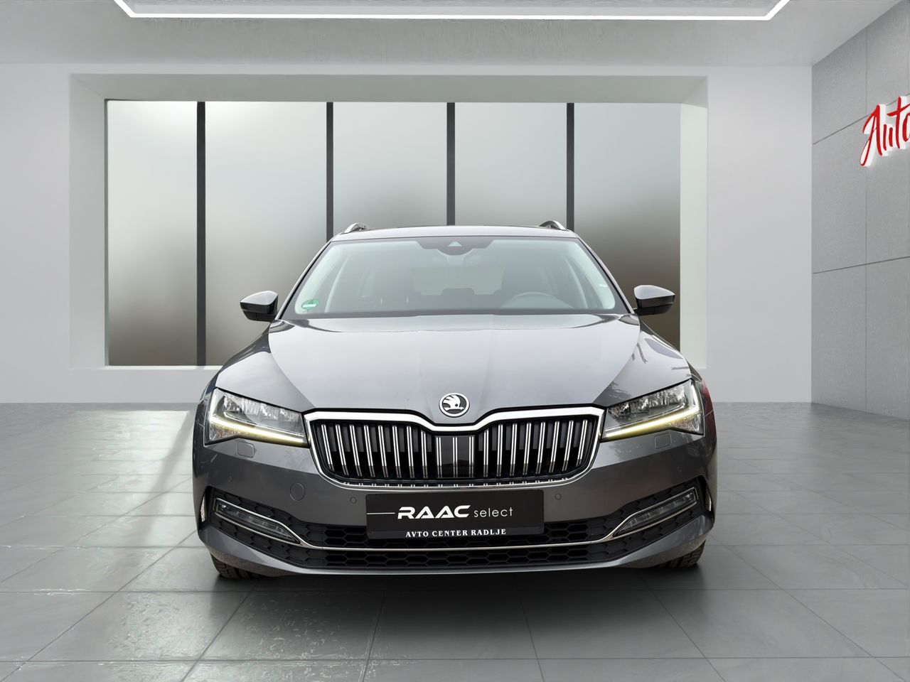 Zunanja slika - Škoda Superb - Combi 4x4 2,0 TDI DSG - 5