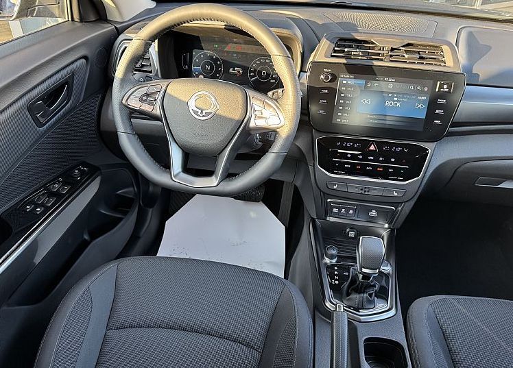 Zunanja slika - KG Mobility Tivoli - 1.5 GDI-T Smart A T 4WD - 5