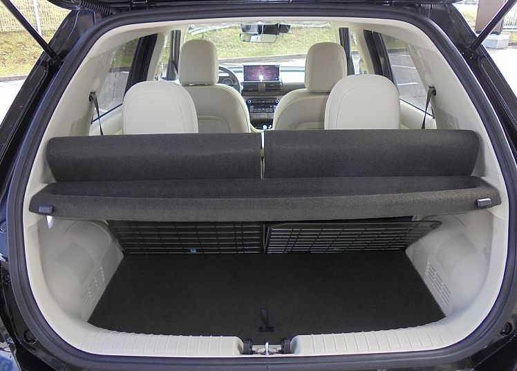 Zunanja slika - Hyundai Inster - 84kW 49kWh PREMIUM˘17 alu° Winter ° ZALOGA ° - 12