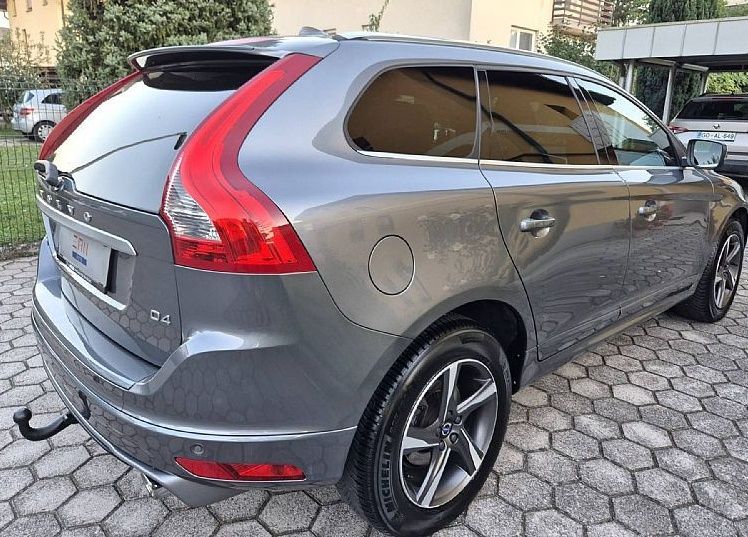 Zunanja slika - Volvo XC60 - D4 R-Design NAVI F1 VL. KLJUKA 1.LETNO JAMSTVO - 5
