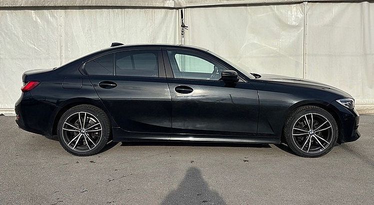 Zunanja slika - BMW Serija 3 - : 318d - LED - GRETJE - NAVI - 18COL - 6