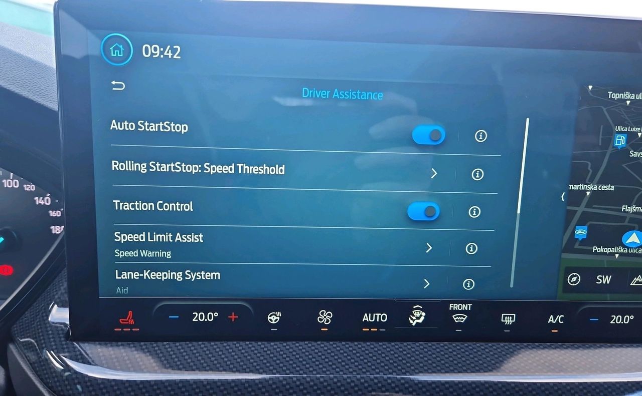 Notranja slika - Ford Focus - 1.0 EcoBoost mHEV ST-Line-SLO-LED-NAVI-ZIM.PAKET - 18