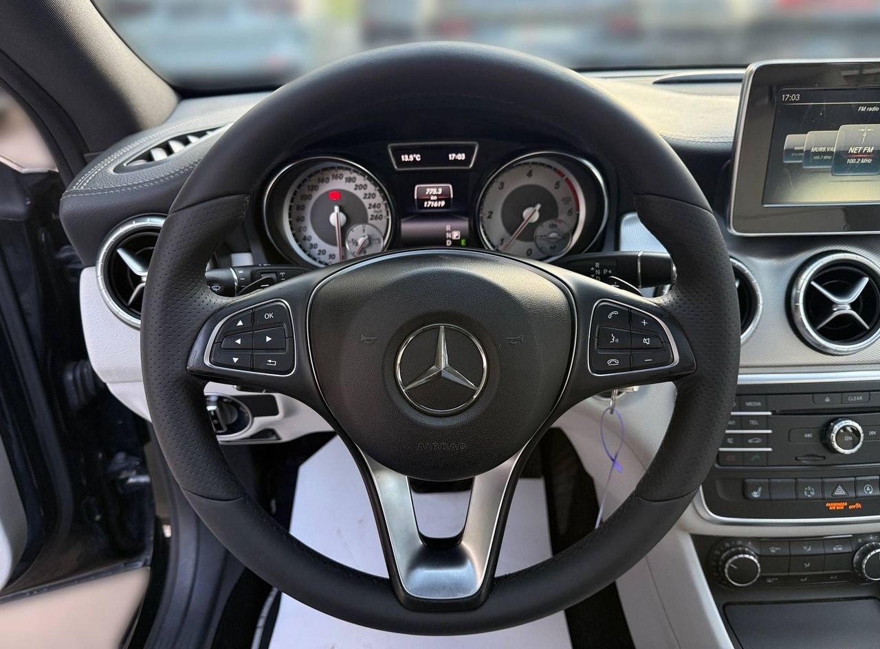 Zunanja slika - Mercedes-Benz CLA-Razred - CLA Shooting Brake CLA 200 d SLOVENSKO PANORAMA KAMERA XENON PDC - 15