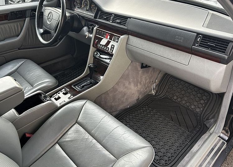 Zunanja slika - Mercedes-Benz E-Razred - E320 - 5