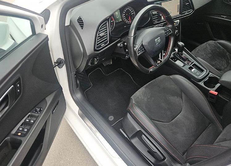 Zunanja slika - Seat Leon - FR 2.0 TDI 150ks °2.LASTNIK° °PANORAMA° °FULL-LED° - 8