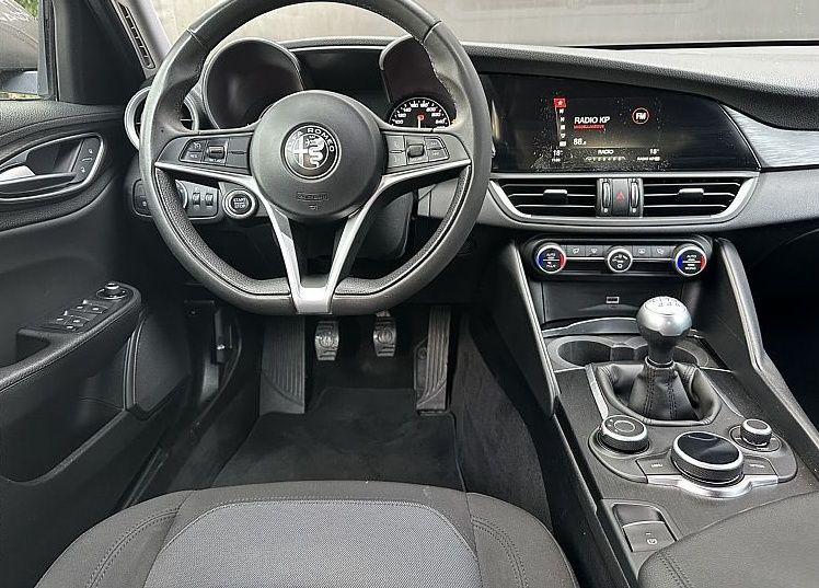 Zunanja slika - Alfa Romeo Giulia - 2.2   150ks - 19COL-KAMERA-2xPDC-  FINANCIRANJE - 8