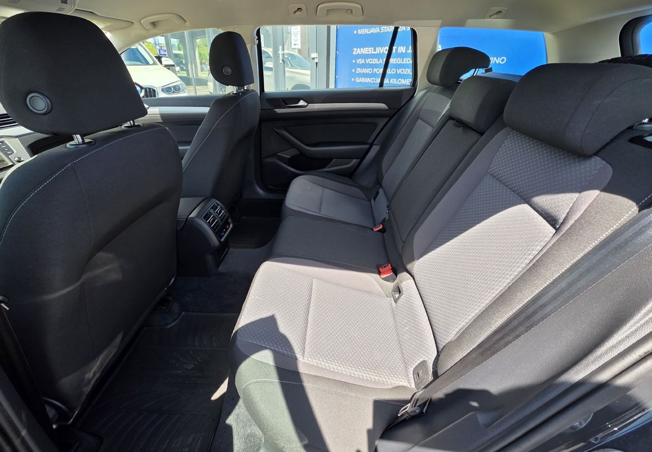 Zunanja slika - VW Passat - Variant 1.6 TDI BMT Comfortline.NAVI.GRETJE SEDŽEV. - 11