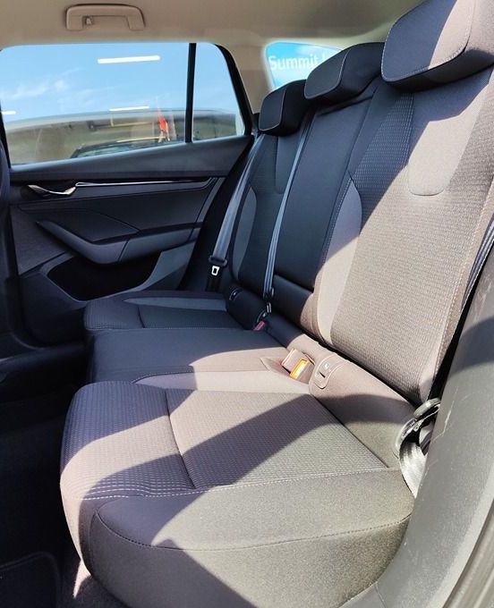 Zunanja slika - Škoda Octavia - 2.0 TDI DSG VIRTUAL ACC LINE ASS - 9