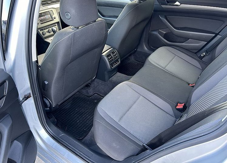 Zunanja slika - VW Passat - 2.0 TDI BMT Comfortline DSG-NAVI-PDC - 10