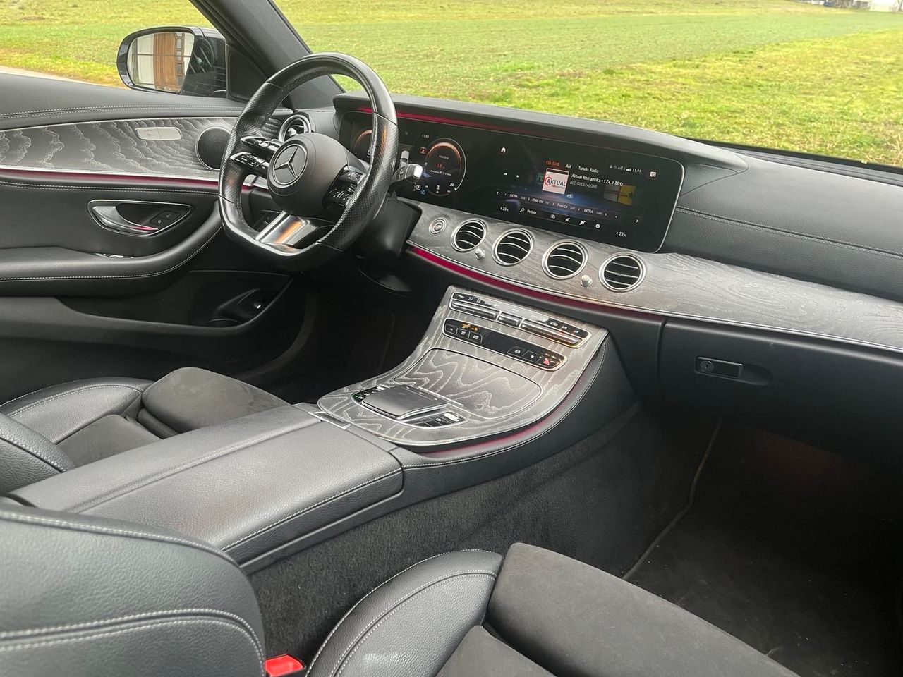 Zunanja slika - Mercedes-Benz E-Razred - E220d AMG WIDE MULTIBEAM WEBASTO PRIKLOP ALU20 - 9