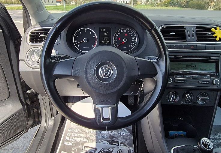 Zunanja slika - VW Polo - 1.2 TSI Comfortline 105ks °1. LASTNIK° °6-PRESTAV° - 9