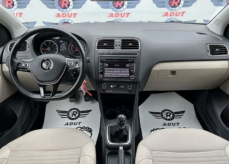 Zunanja slika - VW Polo - 1.6 TDI DPF Highline 66  90  PARK. NAVI. 1 LET.J.. - 8