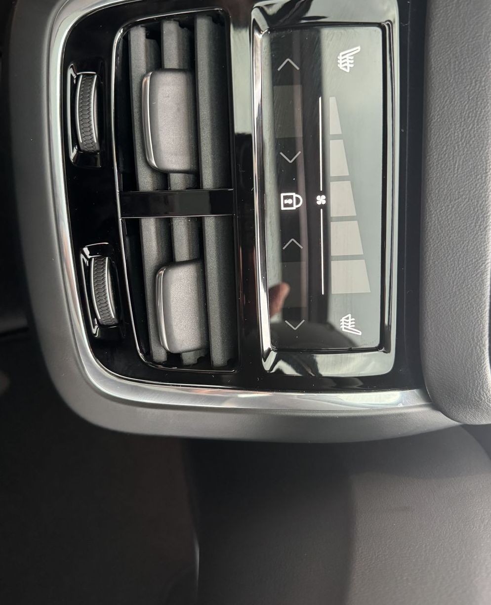Zunanja slika - Volvo XC60 - ORIGINAL ULTIMATE-KRISTAL-BOWERS WILKINS-PANO-21 - 13
