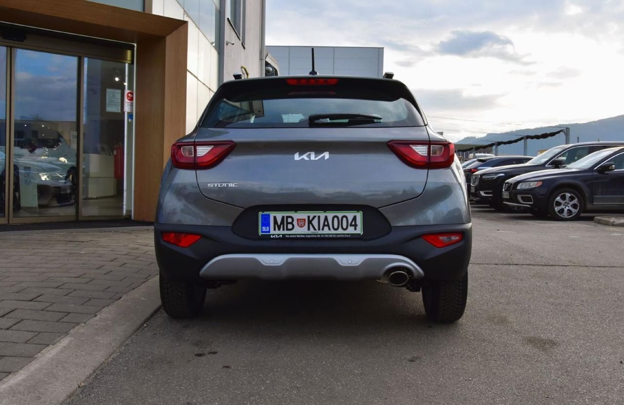 Zunanja slika - KIA Stonic - 1.2 DPI 57.9 kW  79 KM  LX Urban+ M T - 5