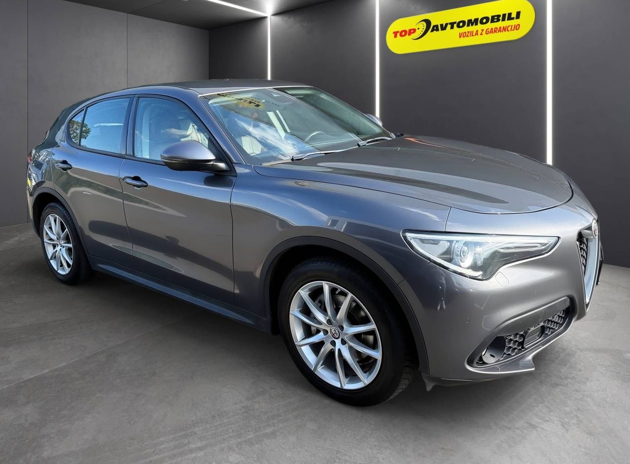 Zunanja slika - Alfa Romeo Stelvio - 2.2 Diesel LED NAVI TEMPOMAT KAMERA PDC USNJE TOP - 9