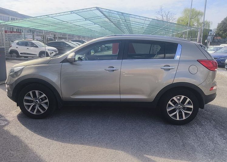Zunanja slika - KIA Sportage - 1.7 CRDi VGT 85 kW EX Urban - 3