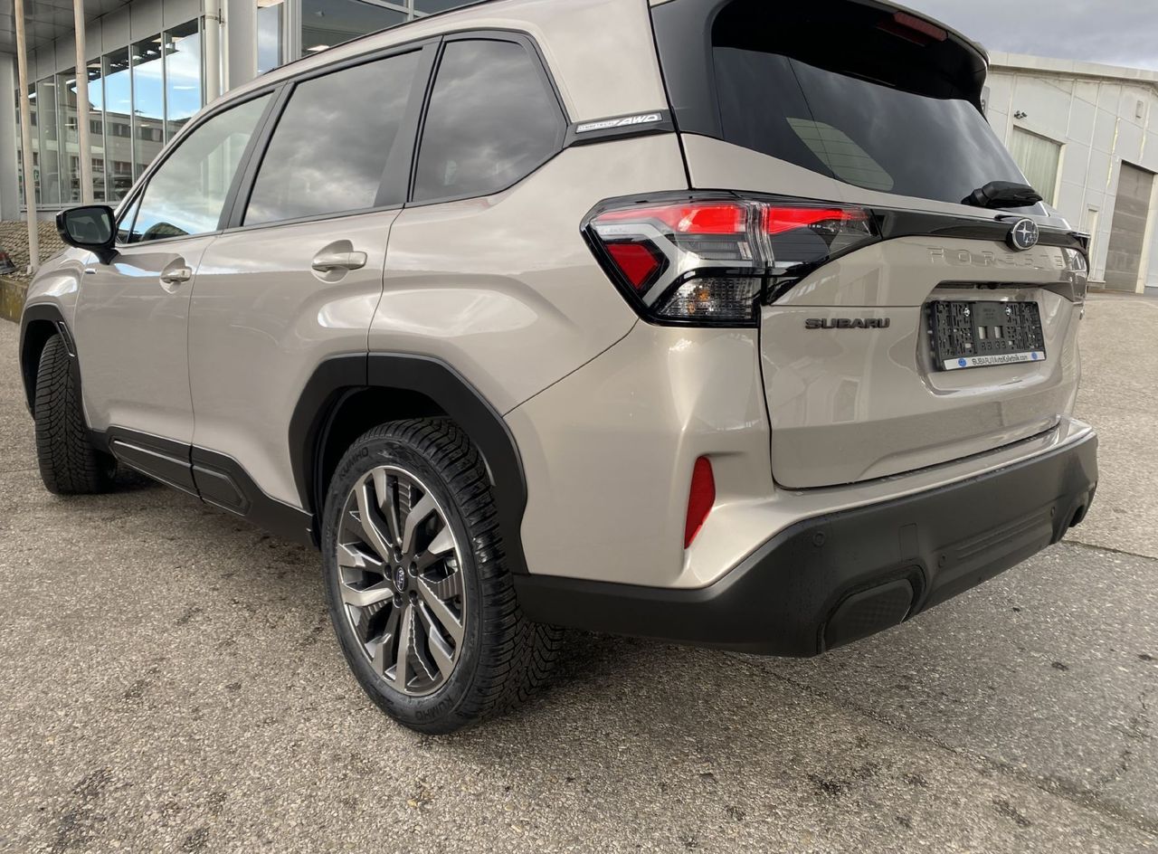 Zunanja slika - Subaru Forester - 2.0i 4WD CVT Lineartronic PREMIUM - 17