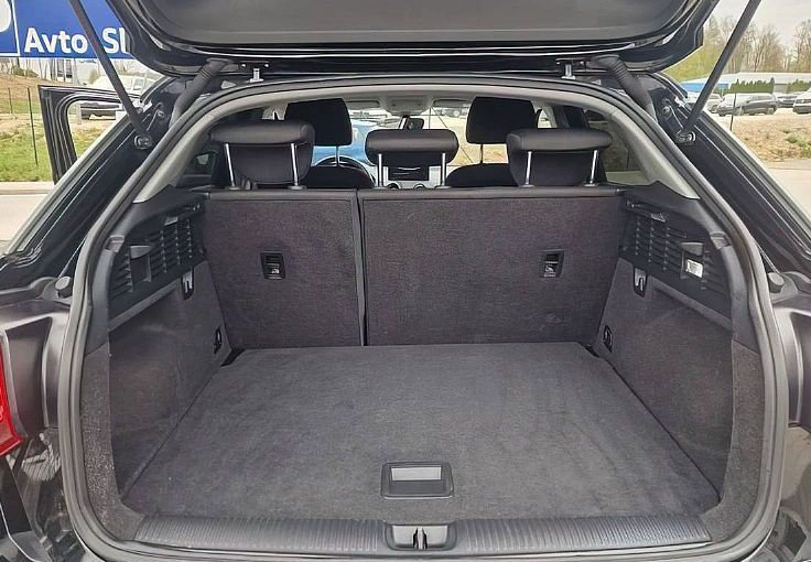 Zunanja slika - Audi Q2 - 30 TDI S tronic Sport DODRA KOMBINACIJA VOZILA... - 10
