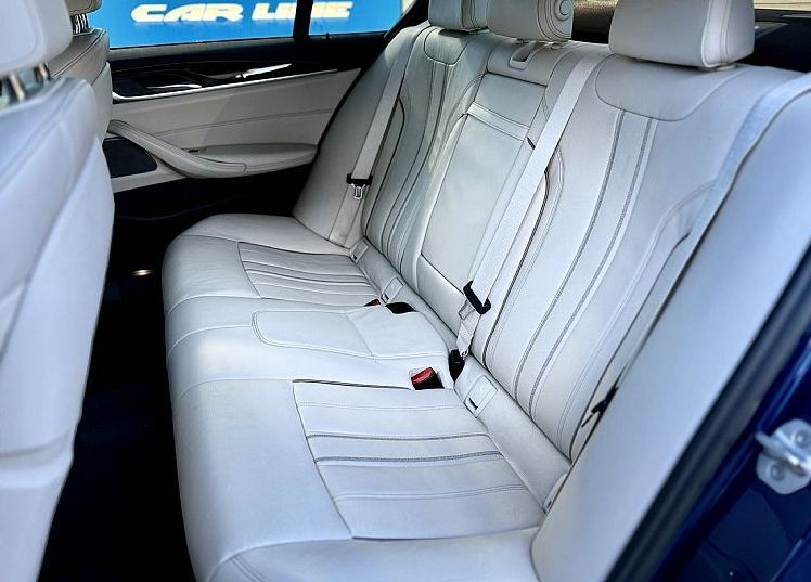 Zunanja slika - BMW Serija 5 - : 520d xDrive |M paket | Avt.| HUD | Adaptiv | H K | - 10