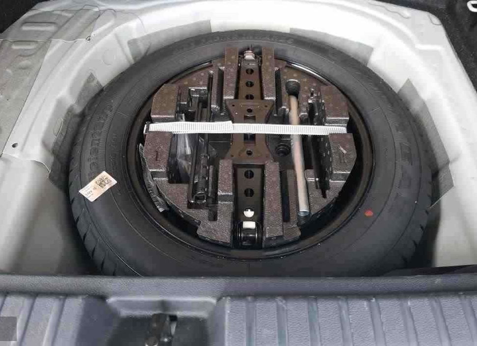 Zunanja slika - Škoda Kamiq - 1.0 TSI 70 kw.2023.SAMO 47.900 KM - 6