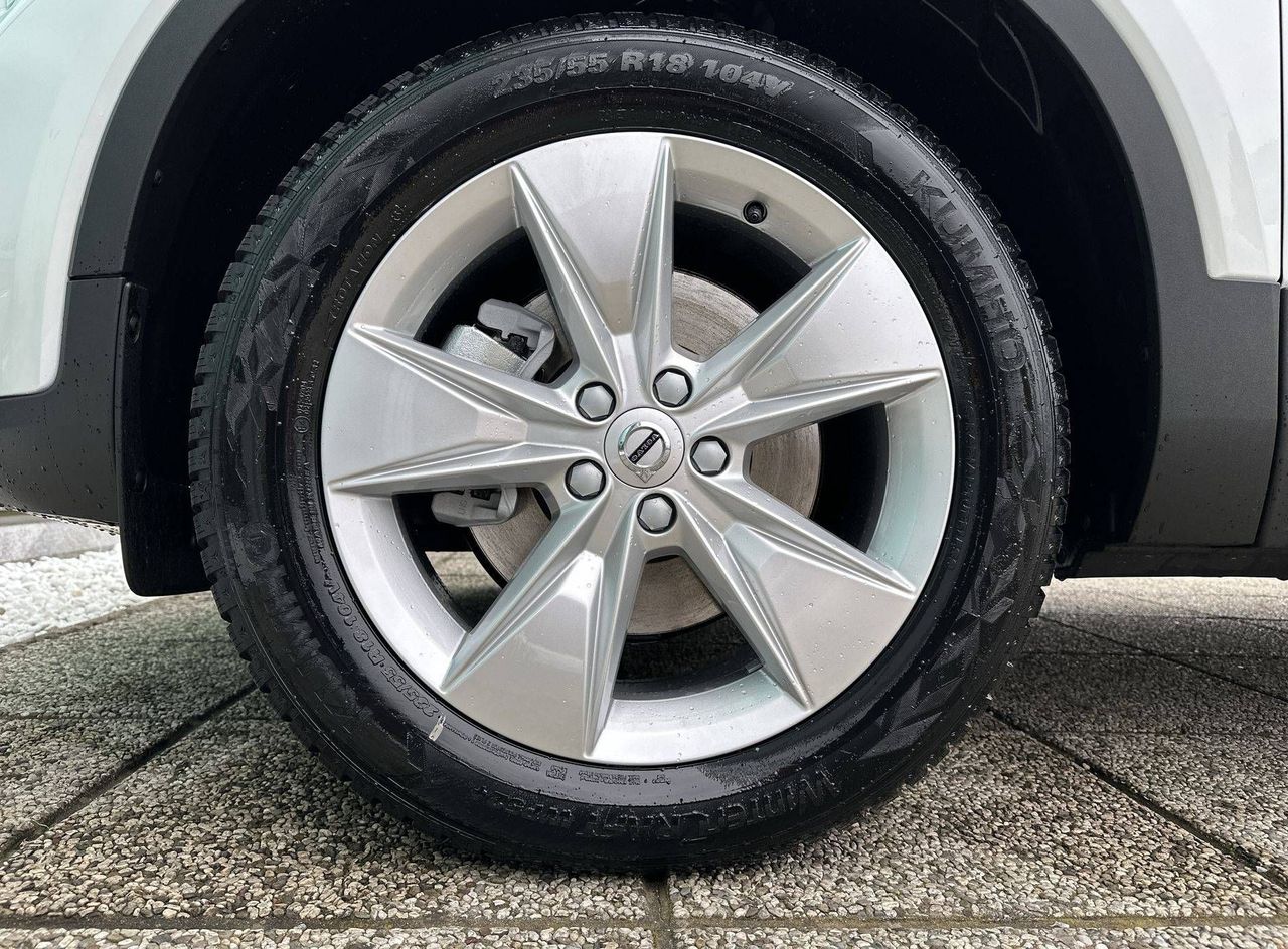 Zunanja slika - Volvo XC40 - B3 P Core AT DCT - 9