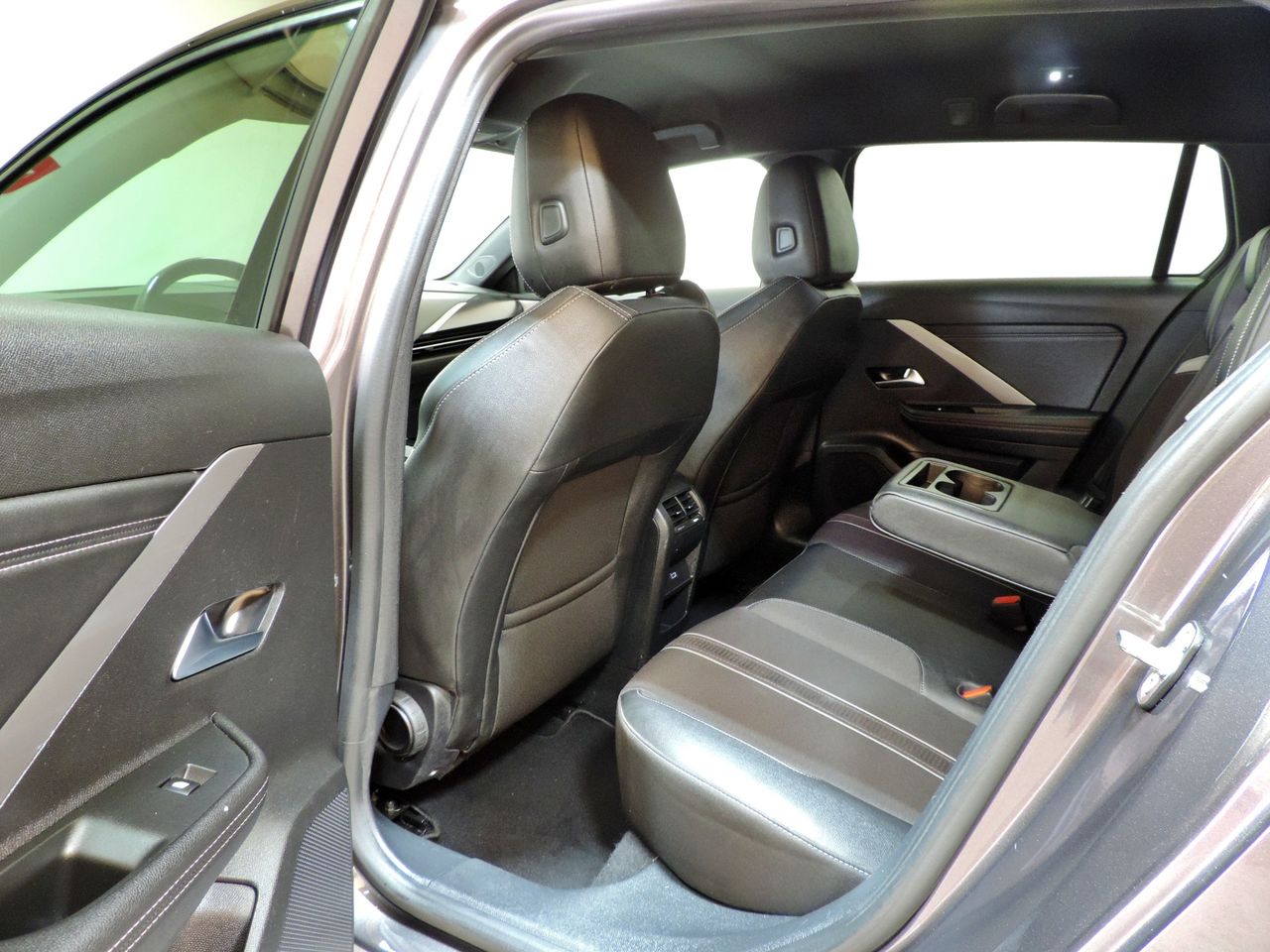 Zunanja slika - Opel Astra - 1.6 PHEV 180  GS Auto ST PRIKLJUČNI HYBRID - 10