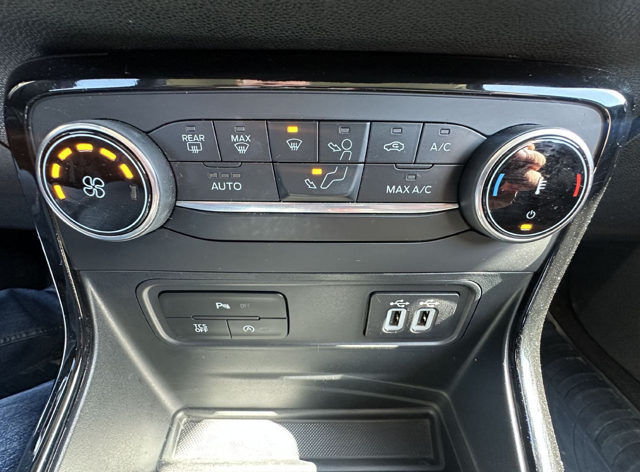 Zunanja slika - Ford Ecosport - 1.0 EcoBoost Titani.KAMERA.USNJE.29.000KM - 11