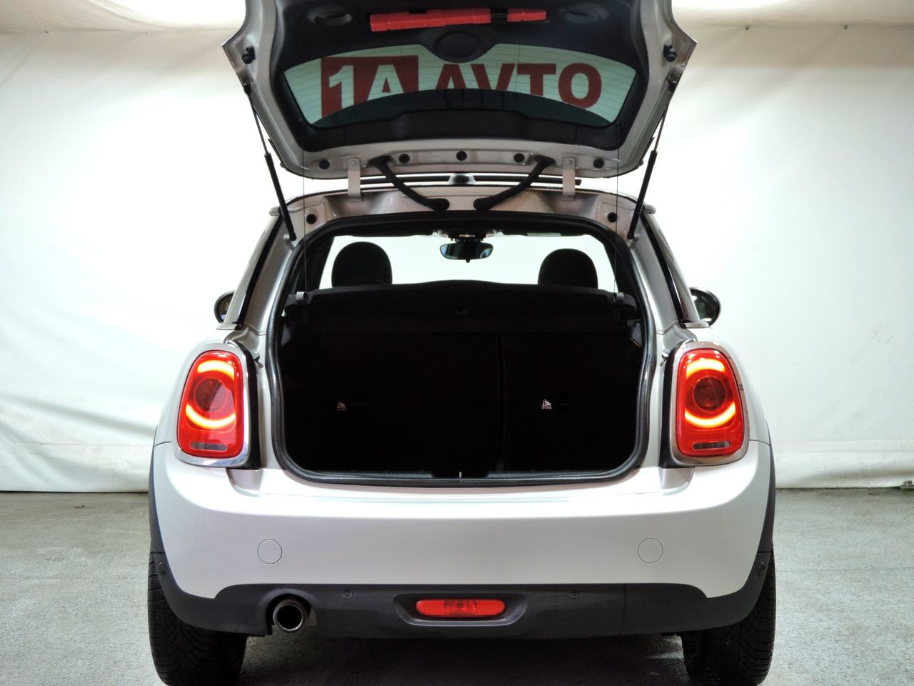 Zunanja slika - MINI Cooper - D 116 Avt. PANORAMA-LED-AVT. KLIMA-DELNO USNJE.. - 20