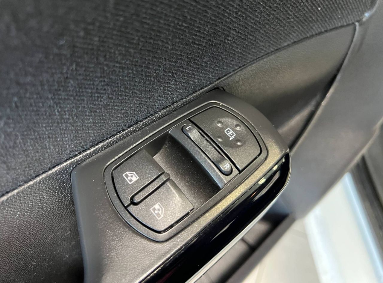 Zunanja slika - Opel Corsa - 1.4 16V-SLOVENSKA-SERVISIRANA-OBROK ŽE OD 49€ - 16