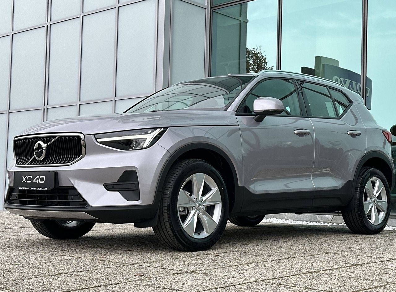Zunanja slika - Volvo XC40 - B3 P Core AT DCT... - 1