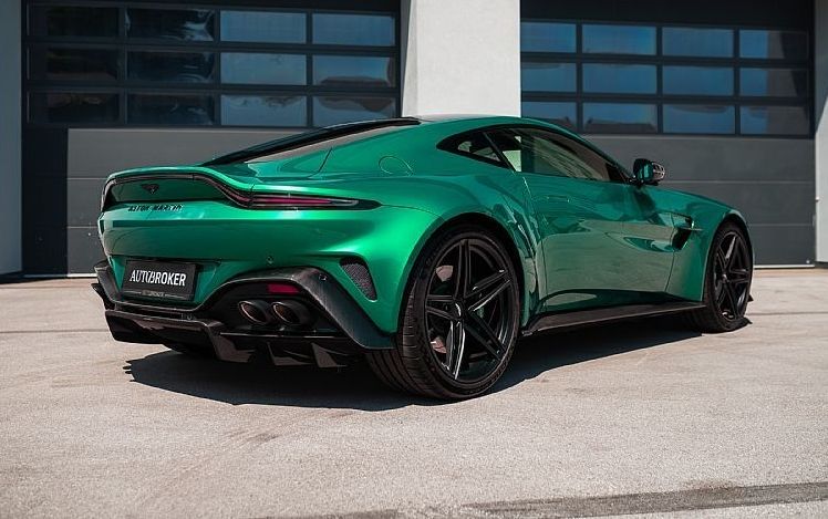 Zunanja slika - Aston Martin Vantage - PERFORMANCE PODIUM GREEN KARBON BOWERS WILKINS - 5