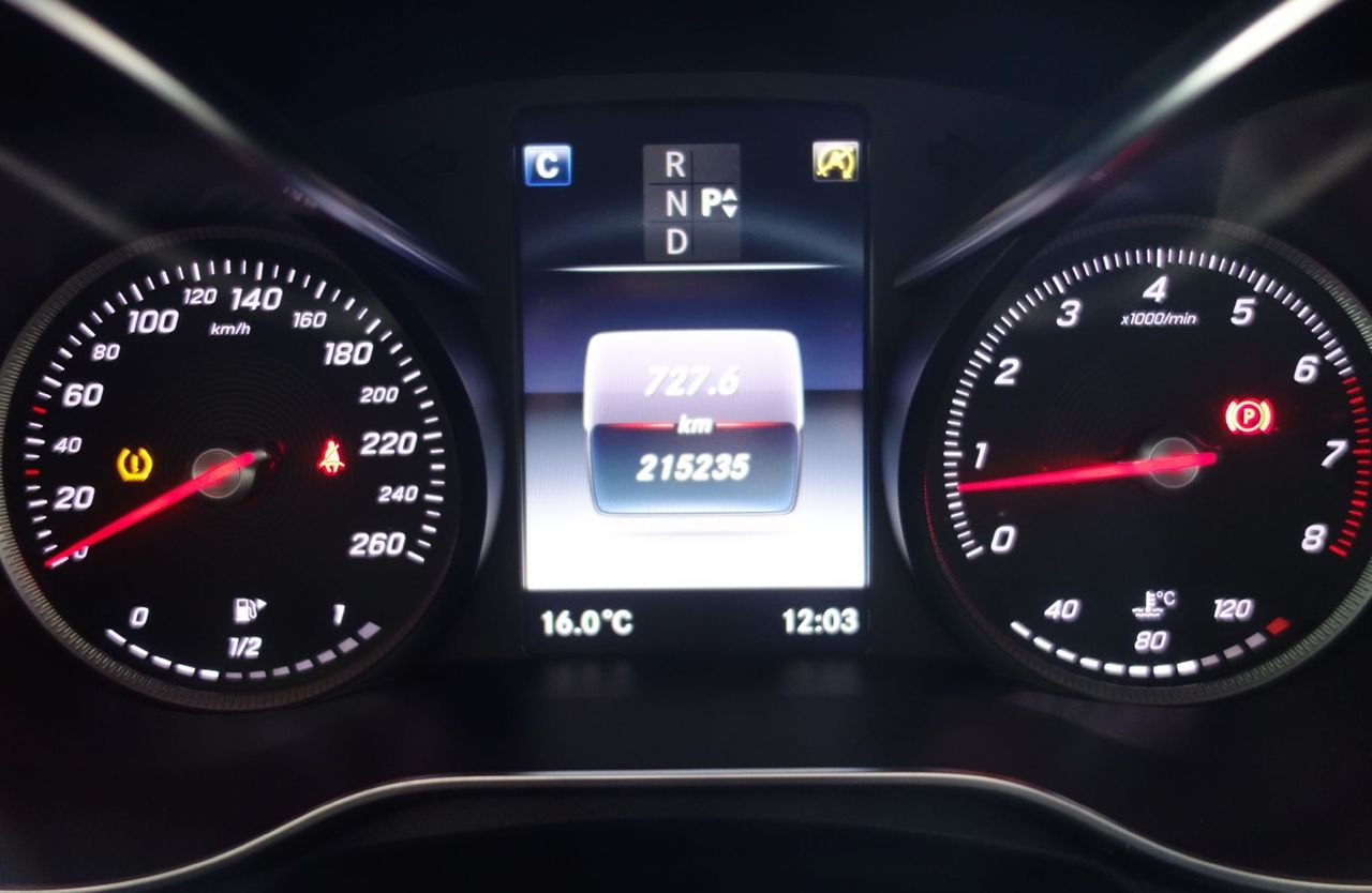 Zunanja slika - Mercedes-Benz C-Razred - C 200 4MATIC - 7