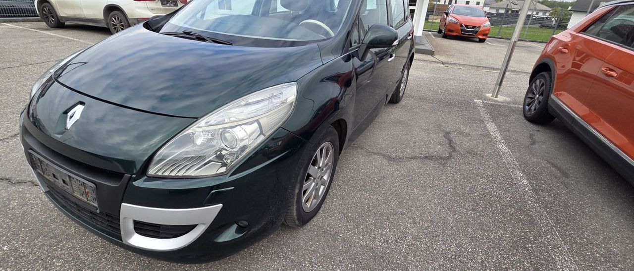 Zunanja slika - Renault Scénic - Scenic  1.9 dCi Privilege - 1