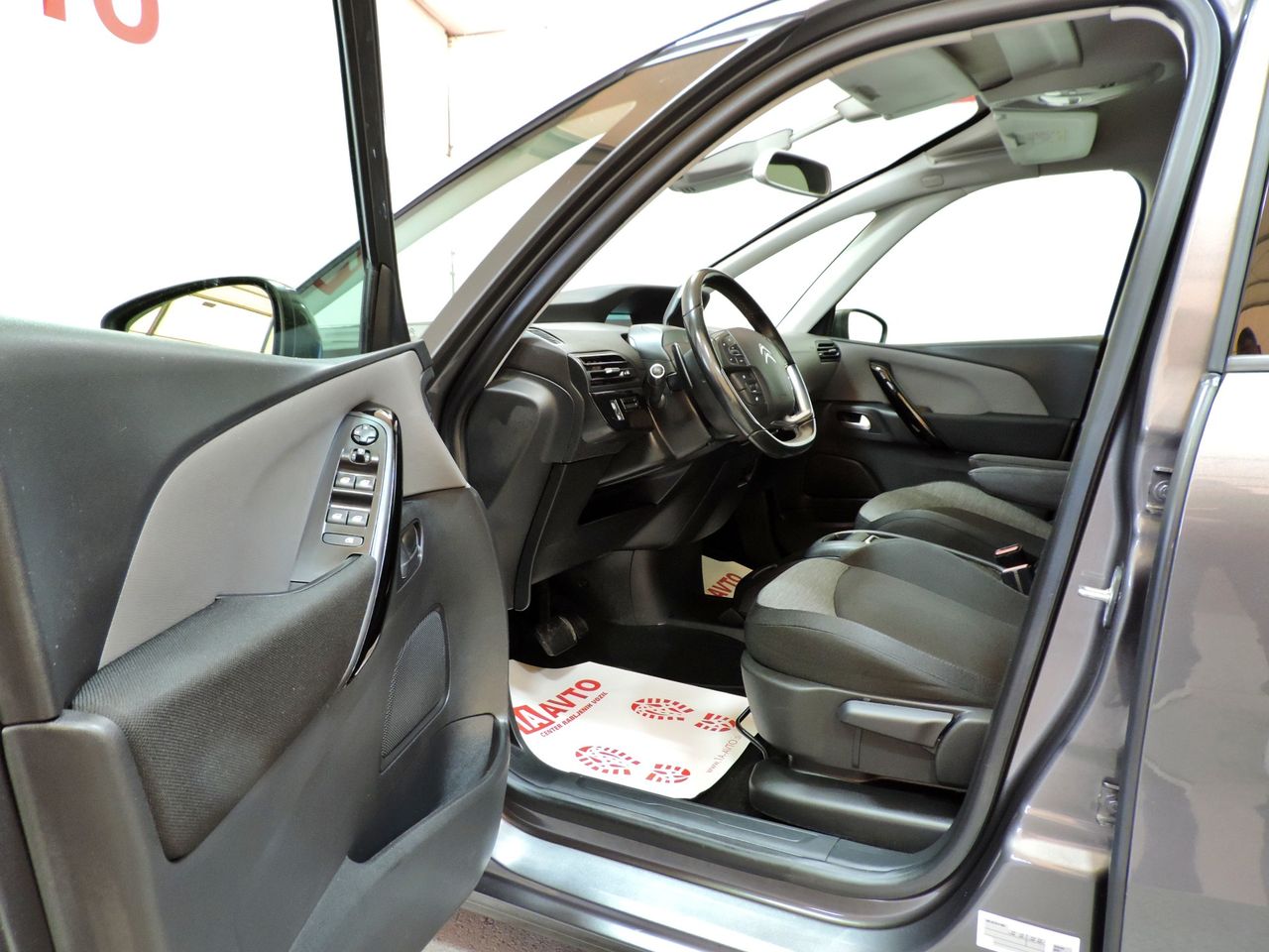 Zunanja slika - Citroën C4 - Shine BlueHDi 130 EAT8 ACC-KAMERA-7.SEDEŽEV - 12