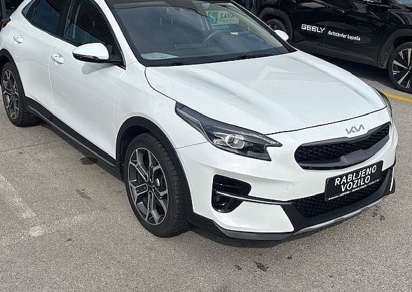 Zunanja slika - KIA XCeed - 1.5 T-GDi EX Way ISG. M T 118 kW - 2